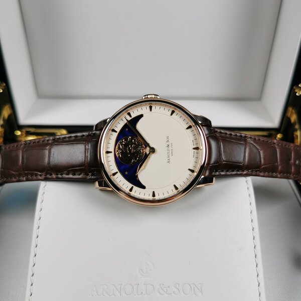 Arnold & Son Perpetual Moon Gold Cream 1GLAR.I01A.C123A