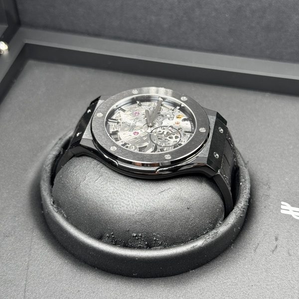 Hublot Classic Fusion Classico Ultra Thin 45mm 515.CM.0140.LR