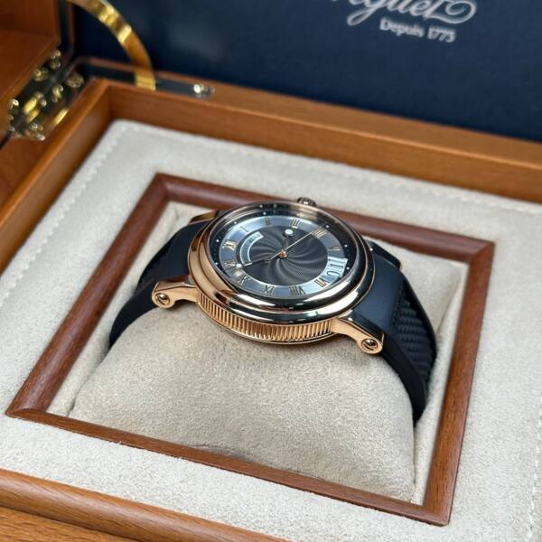 Breguet Marine Chronograph 5827BR/Z2/5ZU