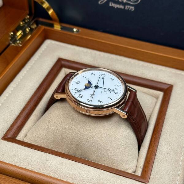 Breguet Classique Moonphase Power Reserve 39mm 7787br/12/9v6
